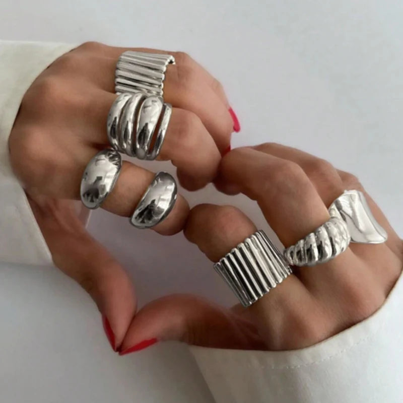 8PCS Asymmetrical Ripple Ring Set – Gold & Silver