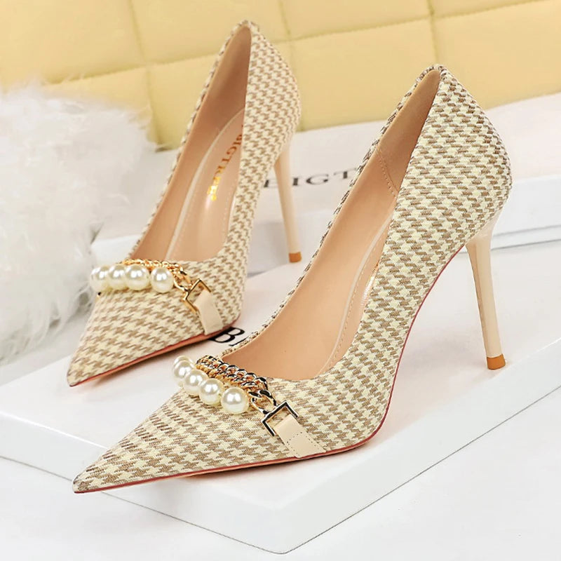 BIGTREE Elegant Chain Heels