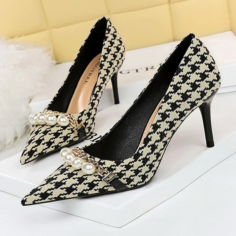 BIGTREE Elegant Chain Heels