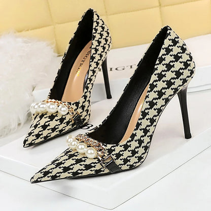 BIGTREE Elegant Chain Heels