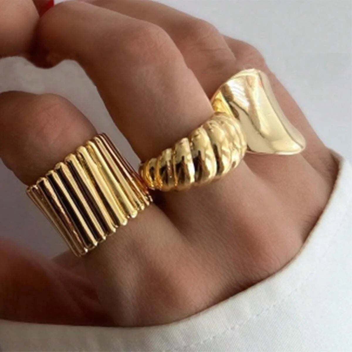 8PCS Asymmetrical Ripple Ring Set – Gold & Silver