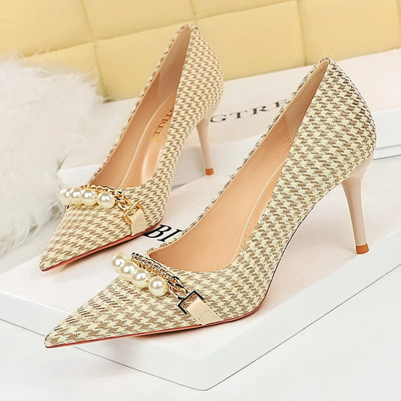 BIGTREE Elegant Chain Heels