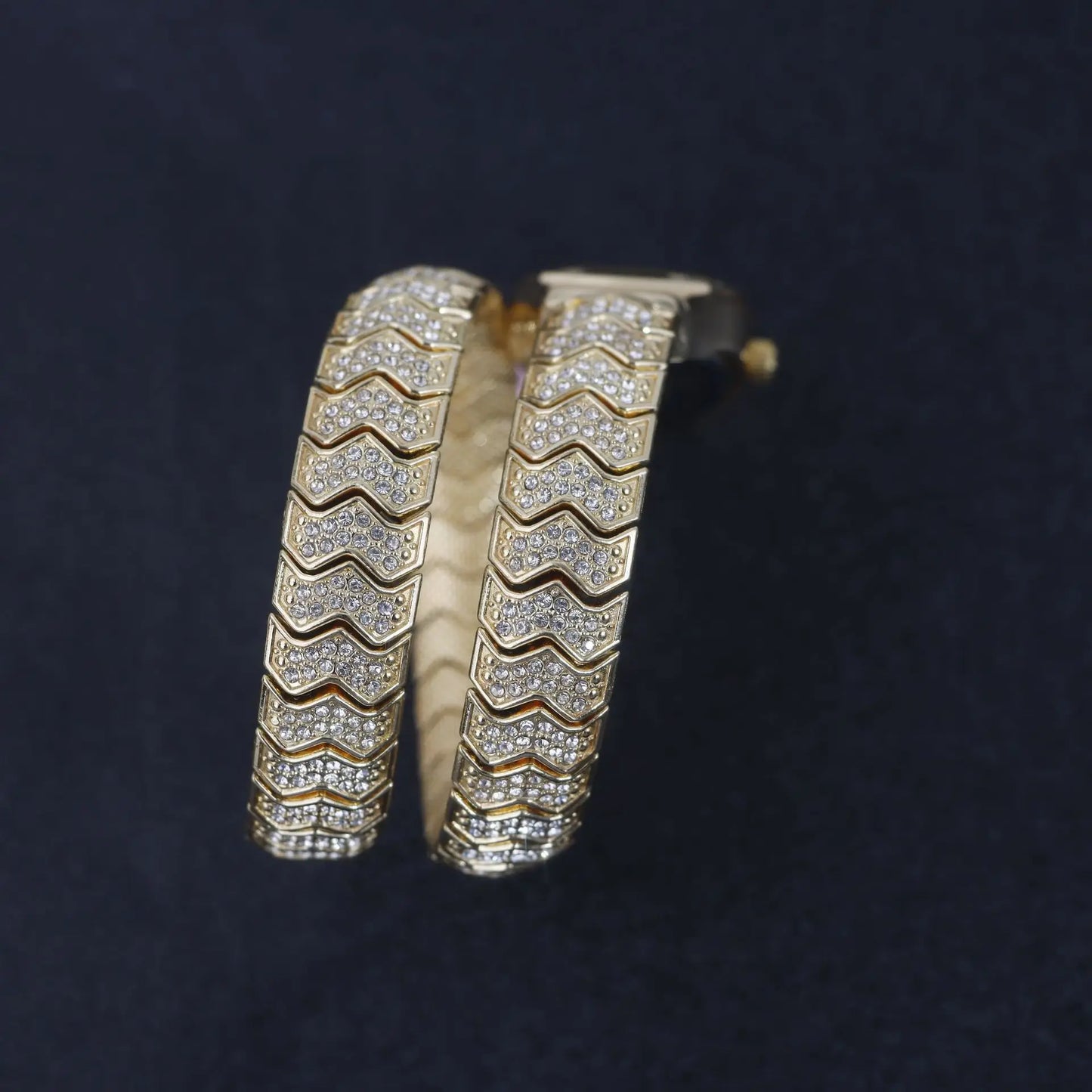 Snake-Design Full-Diamond Bling Luxury Quartz Watch